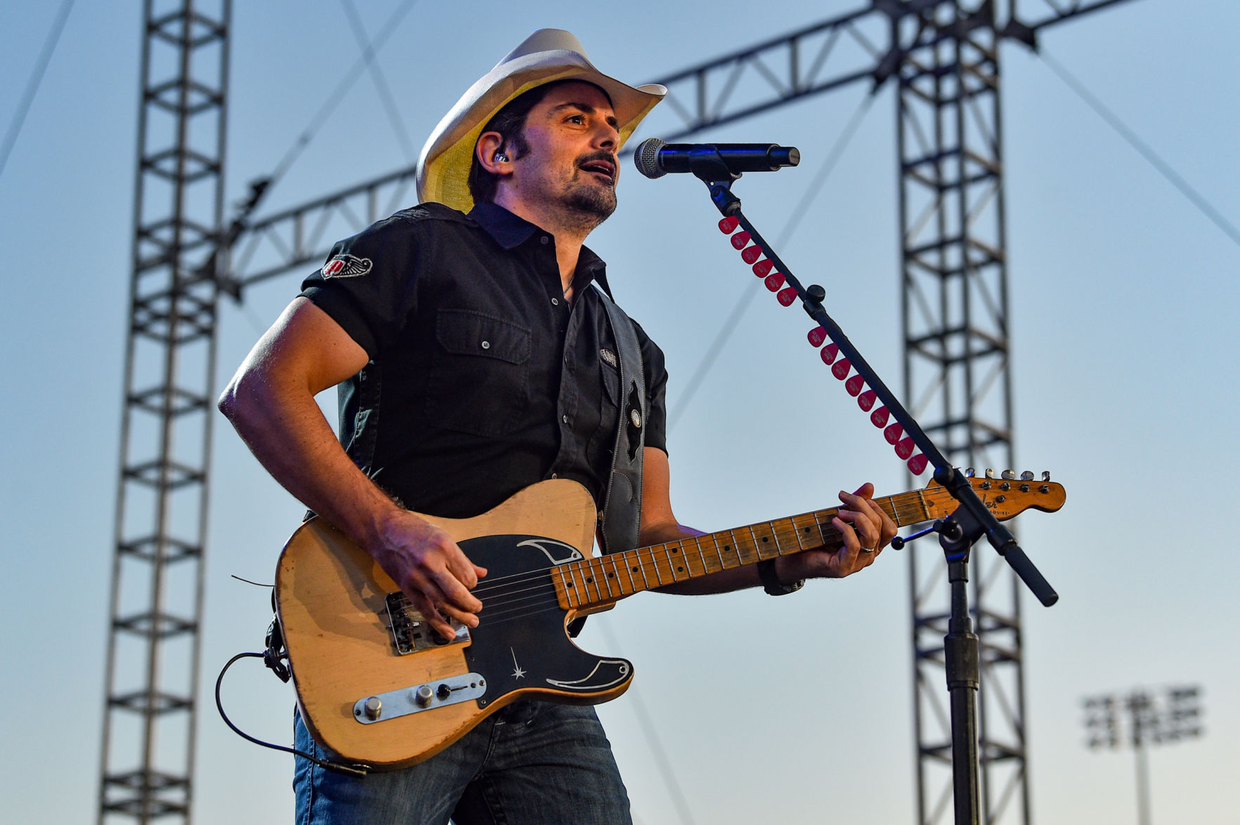 080519-mda-nws-bradpaisley-037a.jpg